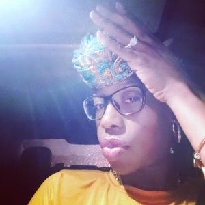 Meet your Posher, Tiesha